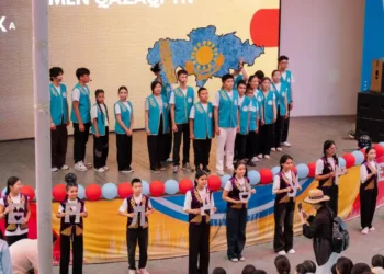 Курултай в Бурабае впервые объединил казахских детей из семи стран