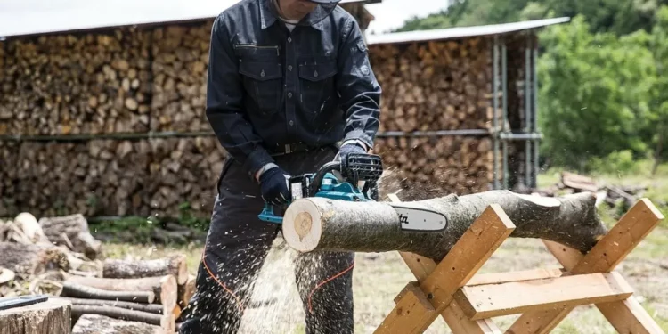 Олжас Бектенов призвал повысить ответственность иностранных инвесторов по созданию новых рабочих мест