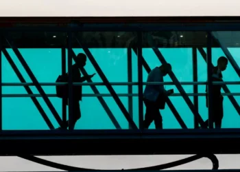 Казахстан рекордными темпами печатает запреты на выезд из страны