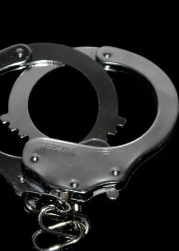 Подозреваемого в насилии над подростком вернули в РК