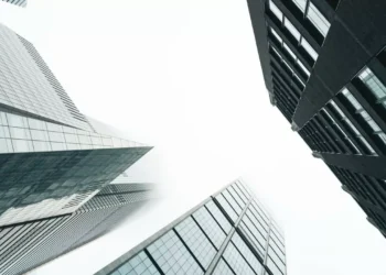 Ассоциация инвесторов Казахстана против принудительного переименования банков