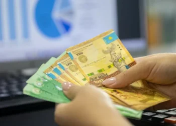 Банки ограничат кредиты населению: эксперты назвали причины