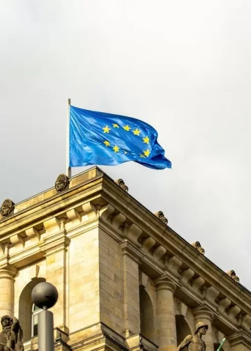 ЕС принял 19-й пакет санкций против России