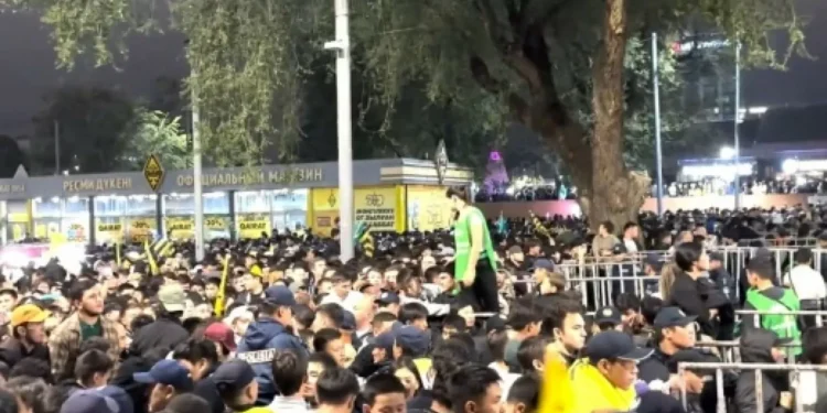 Матч «Кайрат» – «Реал Мадрид»: Болельщики с билетами не попали на стадион