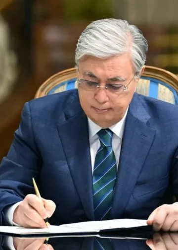 Токаев выразил соболезнования семьям погибших при пожаре в Туркестанской области