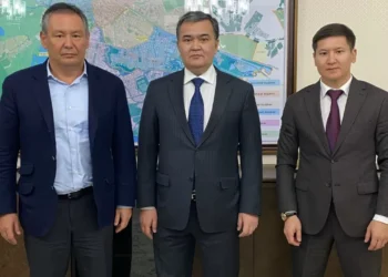 Аким Астаны обсудил с президентом ФНТ чемпионат мира по настольному теннису