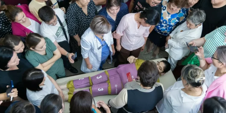 Одежда для спасения матерей