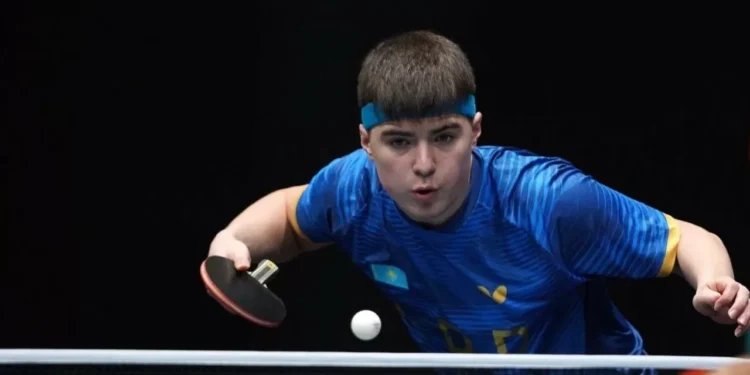 Как Алан Курмангалиев выступает на ЧМ по настольному теннису