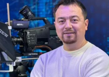 Atameken Business показывает новости глазами ведущего