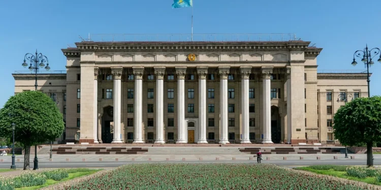 Фонд NNEF передал здание КБТУ в госсобственность