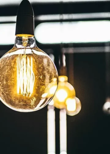 Очередной блэкаут в ВКО оставил без света тысячи горожан