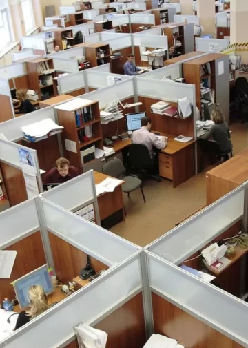 Вакансий больше, чем людей: казахстанский рынок труда в декабре