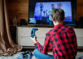 Педофилы и мошенники: депутат заявила об угрозах в игре Roblox