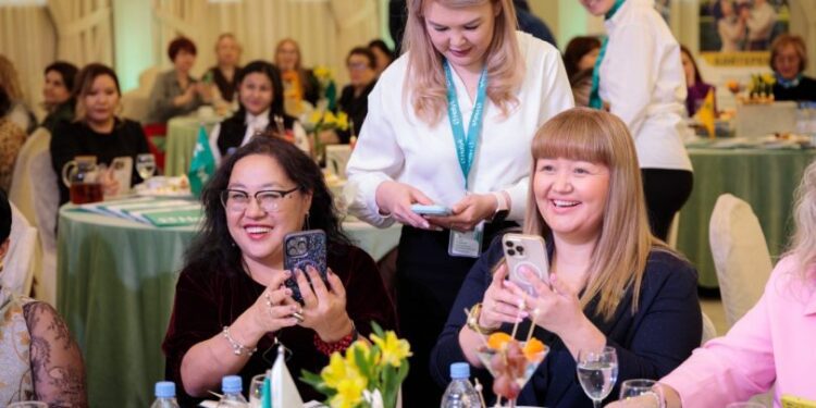 Halyk Bank провел встречу с женщинами-предпринимателями и руководителями в Костанае