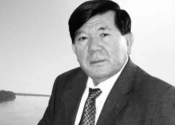 Токаев выразил соболезнования родным и близким народного писателя Казахстана