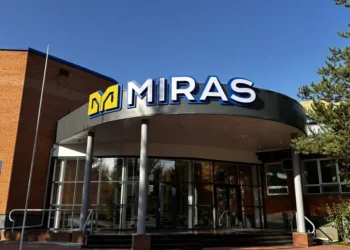 Школы MIRAS открыли приём заявок на образовательные гранты