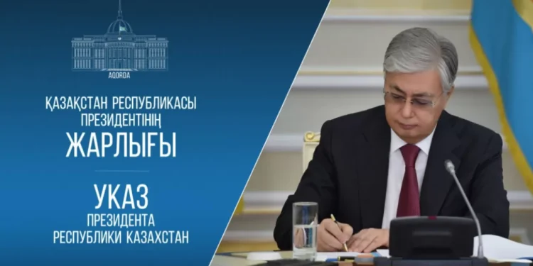 Токаев подписал указы о назначении Карина и Бектенова
