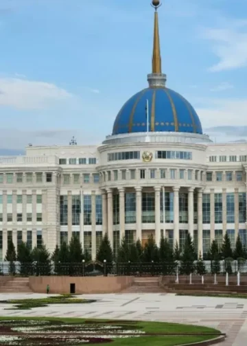 Токаев поздравил Зеленского с 35-летием независимости Украины
