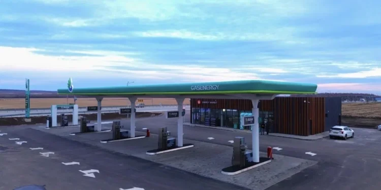 Кофе, заправка и дальше в путь: Gasenergy открылась на выезде из Щучинска